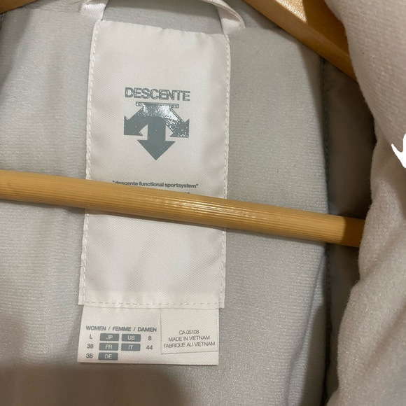 Descente D2-9349US Ski Jacket Women`s Size US 8 like new - Picture 3 of 15